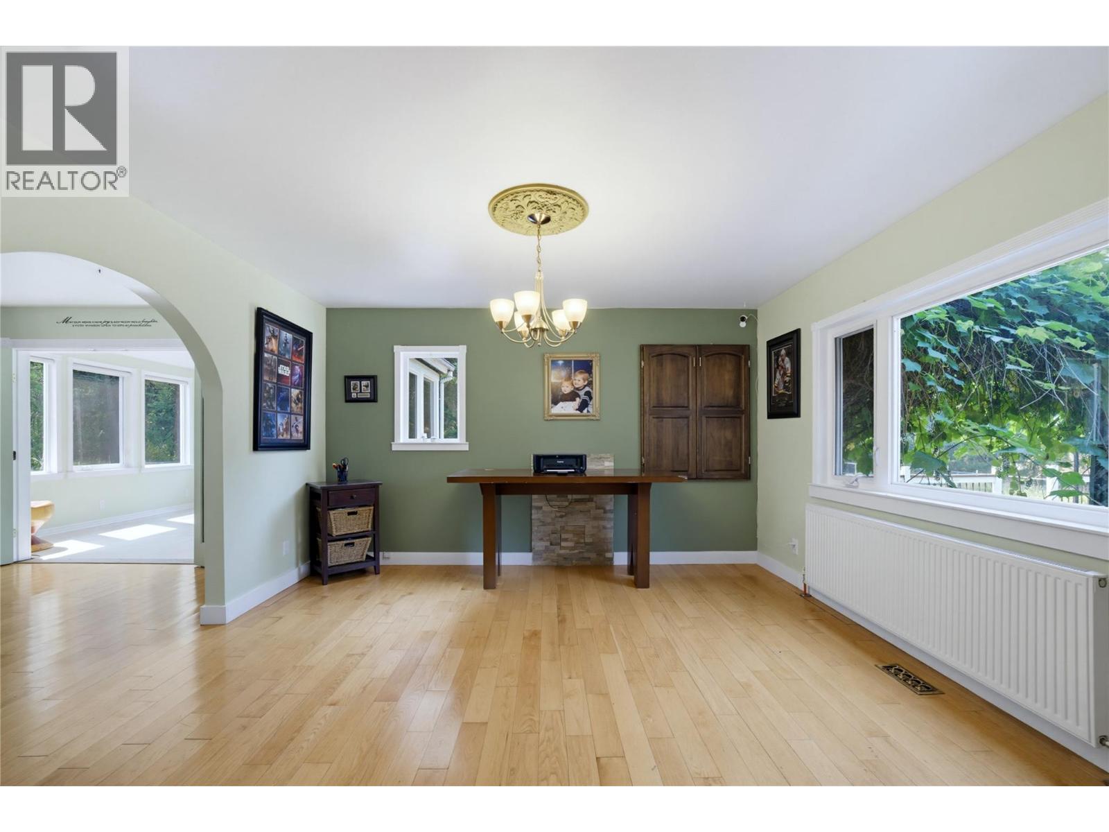 4425 Chase-Falkland Road, Falkland