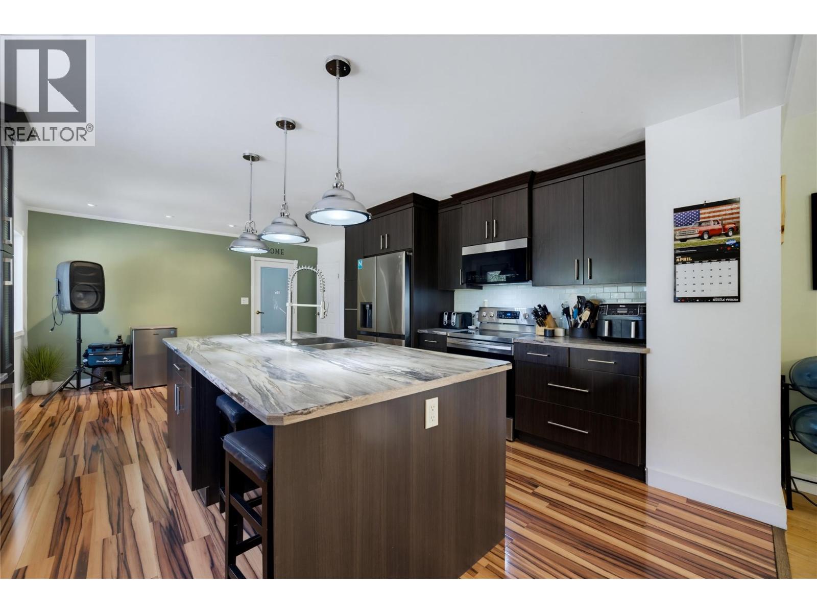 4425 Chase-Falkland Road, Falkland
