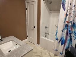 34 King Bay, Oakville, MB R0H0Y0 Photo 28