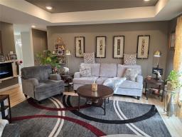 34 King Bay, Oakville, MB R0H0Y0 Photo 6
