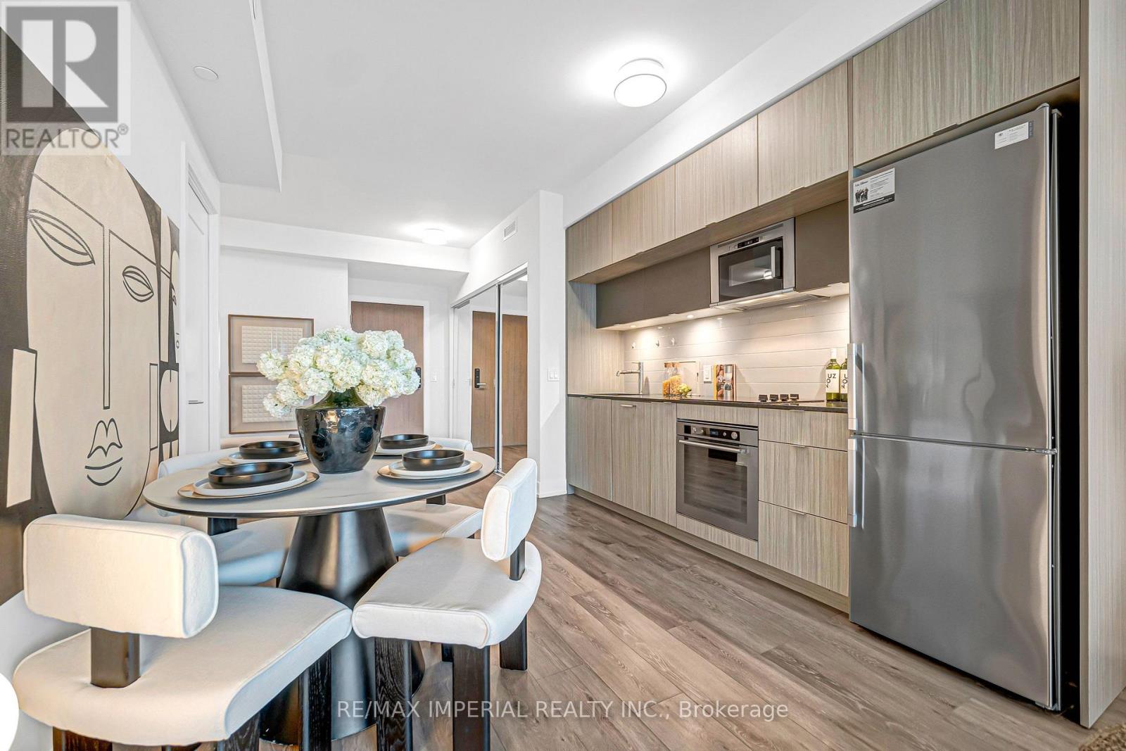 #2410 575 BLOOR STREET E - 9