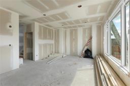 62 Van Slyk Way, Winnipeg, MB R2C4R7 Photo 15