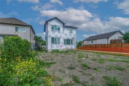 62 Van Slyk Way, Winnipeg, MB R2C4R7 Photo 9