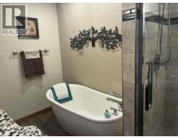 Bedroom - 7429 Sunnybrae Canoe Point Road Unit# 22, Tappen, BC V0E2X1 Photo 10
