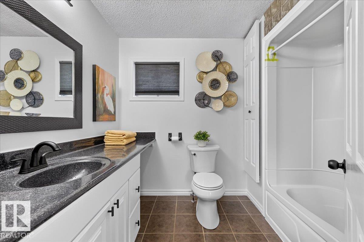 18903 86A AV NW - 18