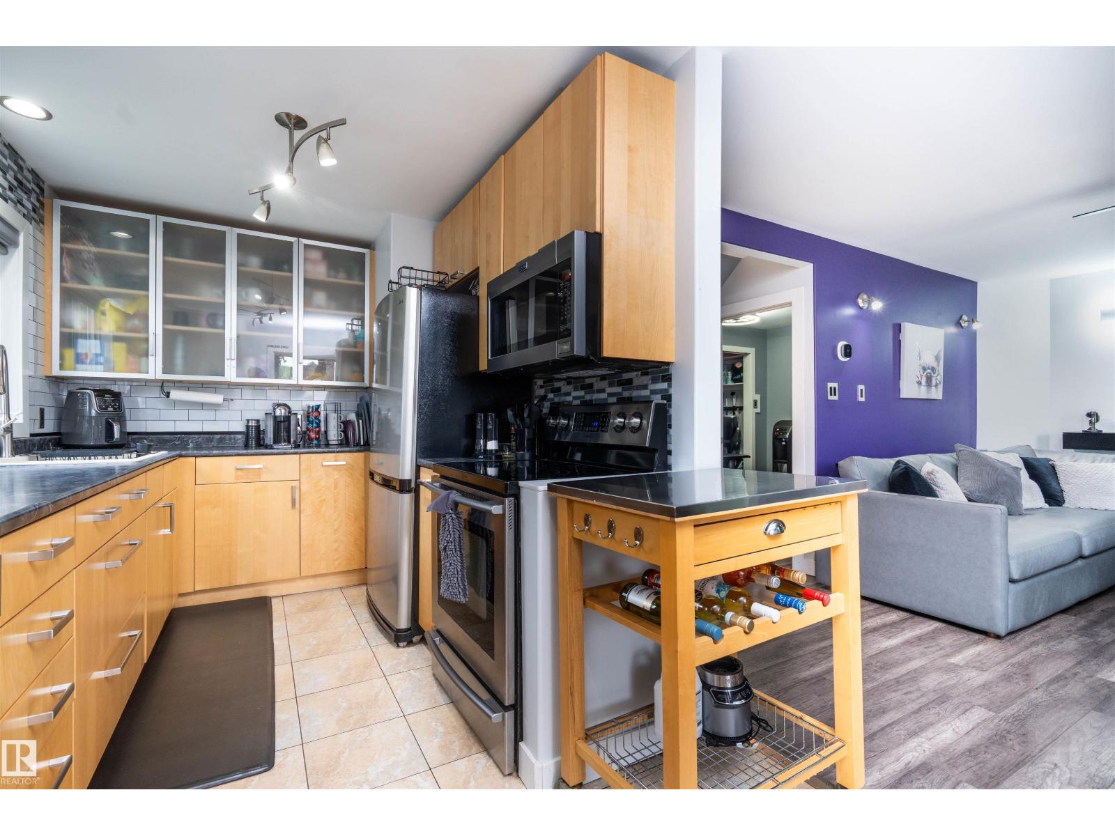 6111 119 AV NW - 6