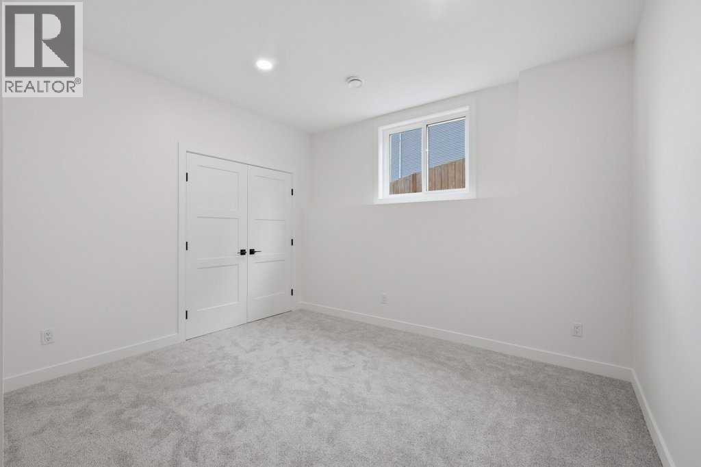 37 Maclean Close - Photo 30
