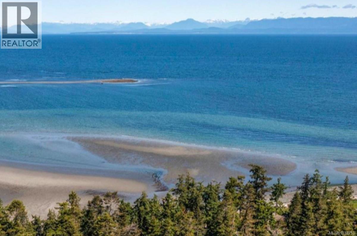 321 Wireless Rd, Comox