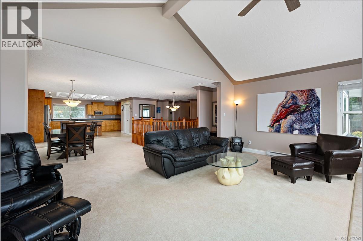 321 Wireless Rd, Comox