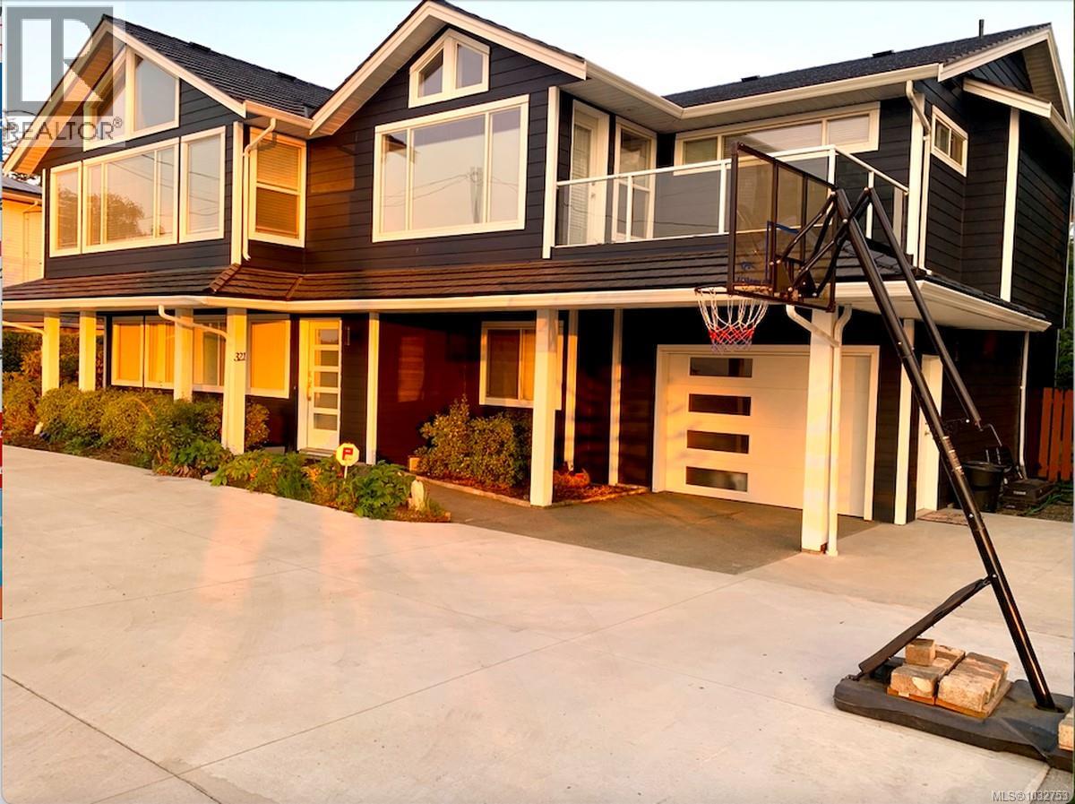 321 Wireless Rd, Comox