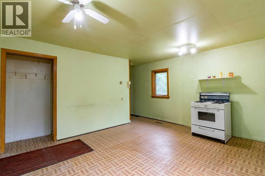5127 50 Street - Photo 10