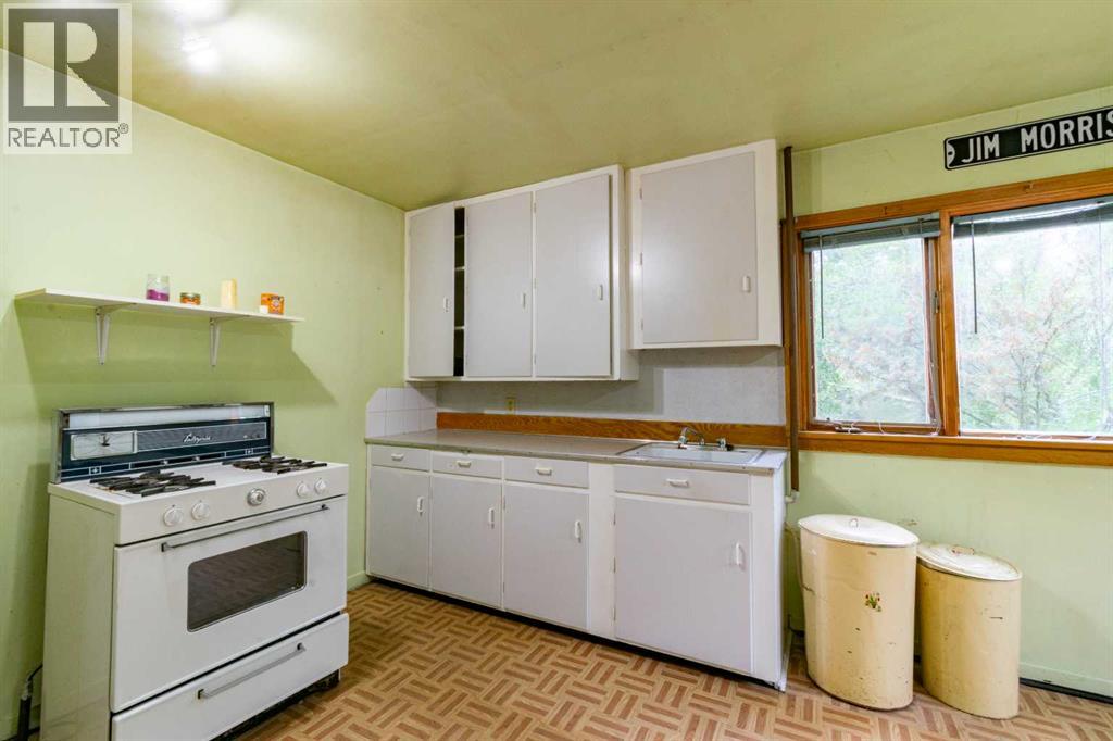 5127 50 Street - Photo 12
