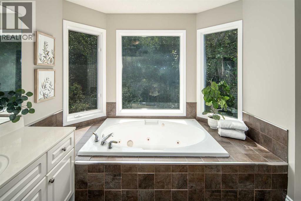 79 Hamptons Heights NW - Image 35