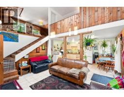 2101 Parkway Pl, Errington, BC V0R1V0 Photo 14