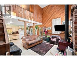 2101 Parkway Pl, Errington, BC V0R1V0 Photo 16