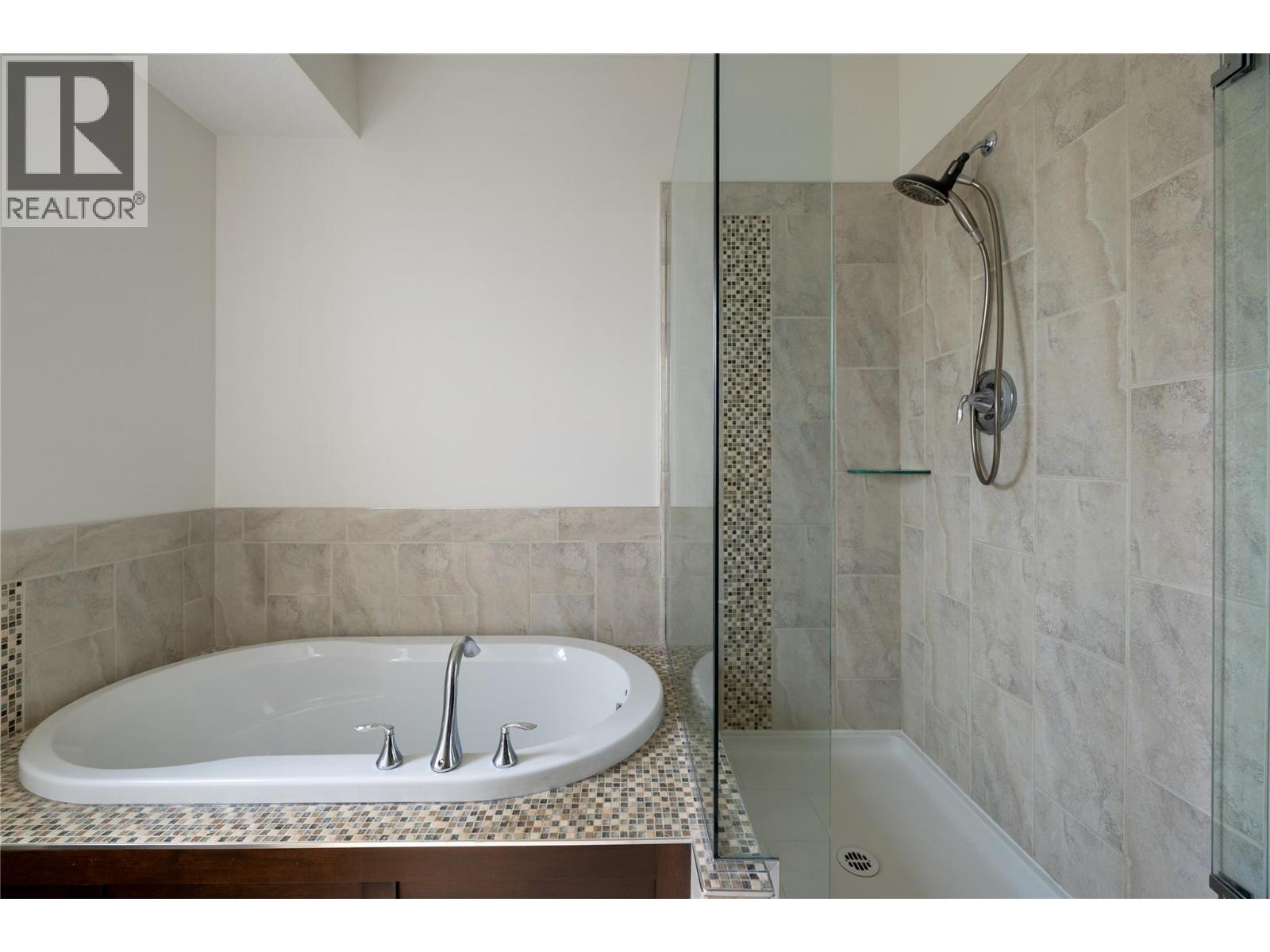 7261 Silver Ridge Drive - Image 39