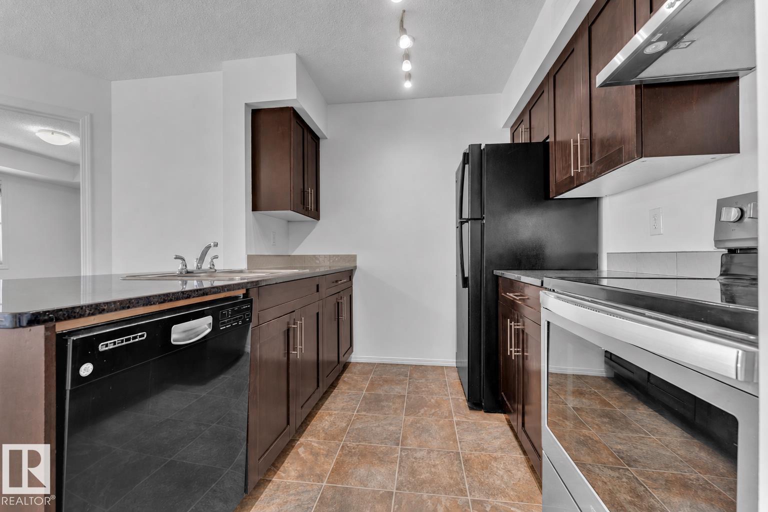 #323 274 MCCONACHIE DR NW - Image 5