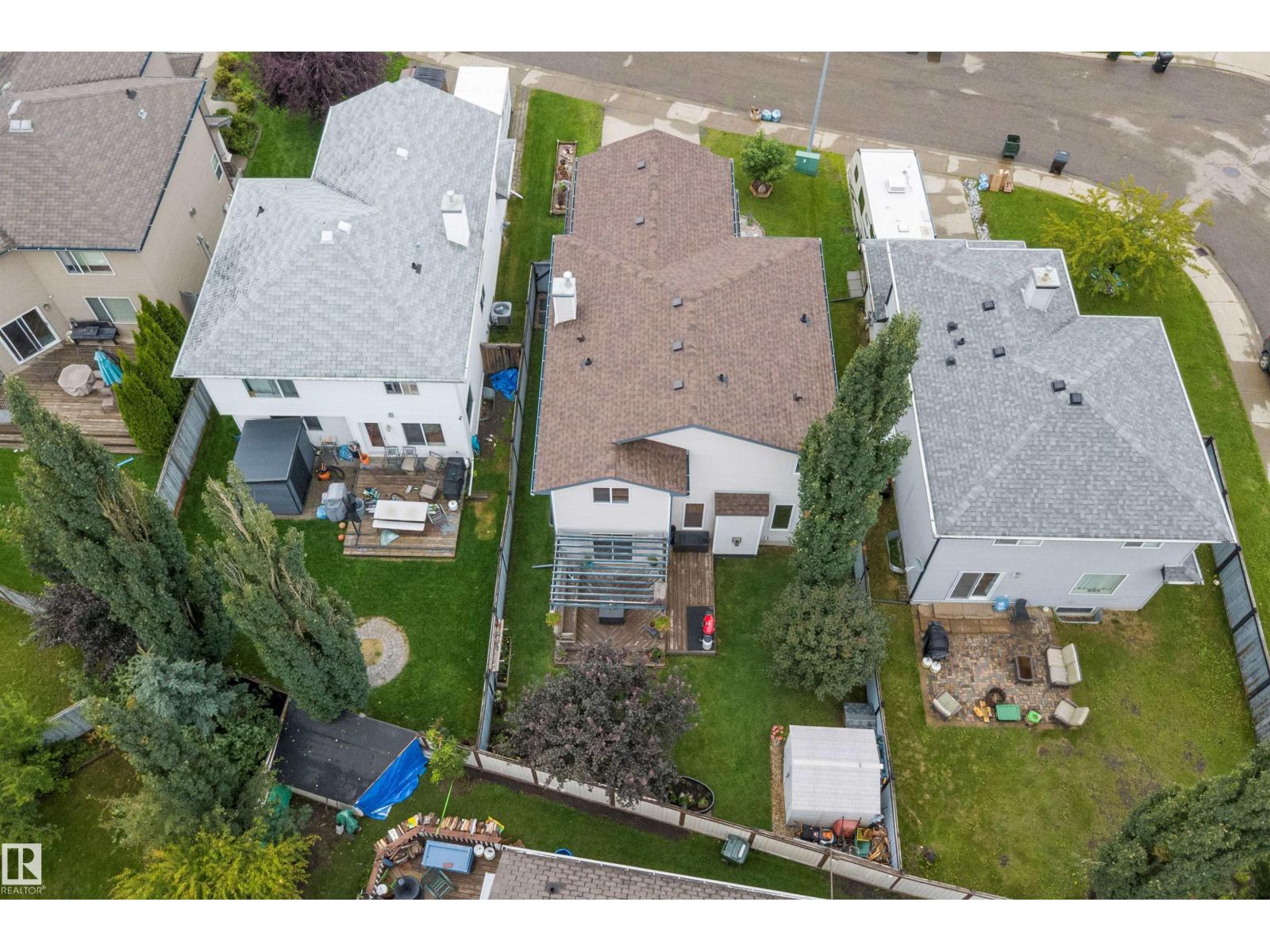 133 GREYSTONE CR - 65