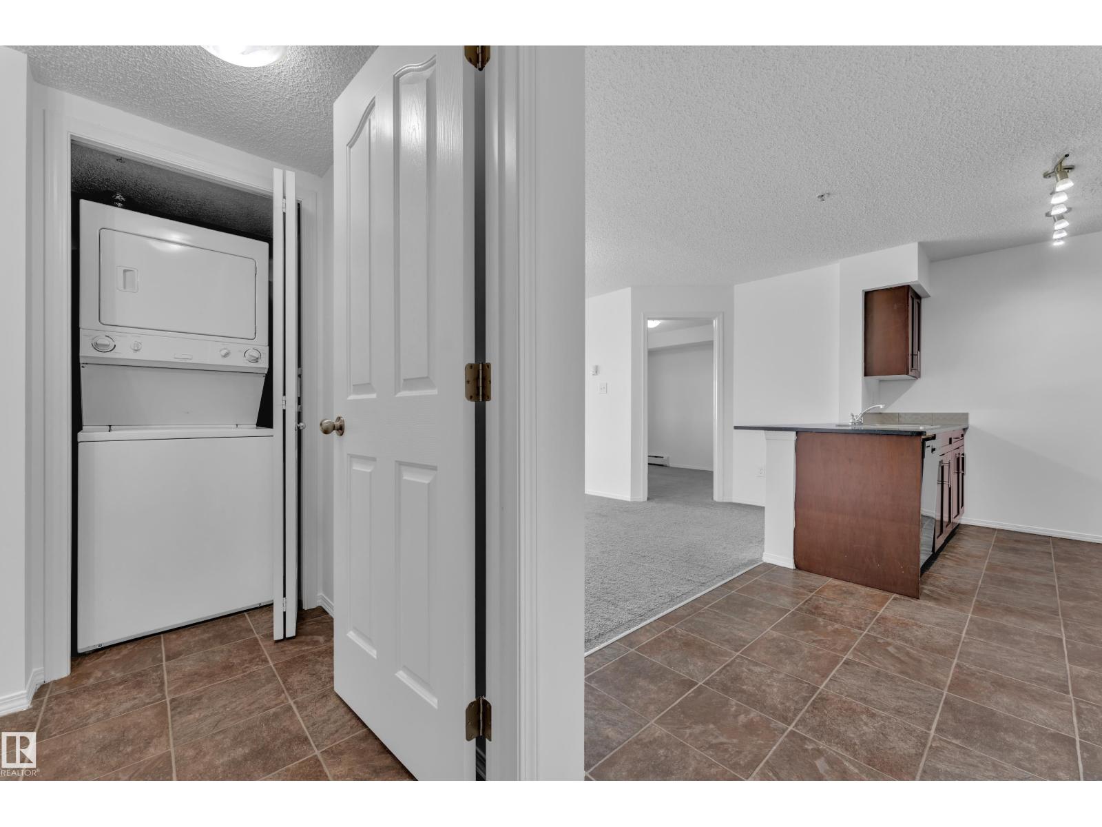 #323 274 MCCONACHIE DR NW - 17
