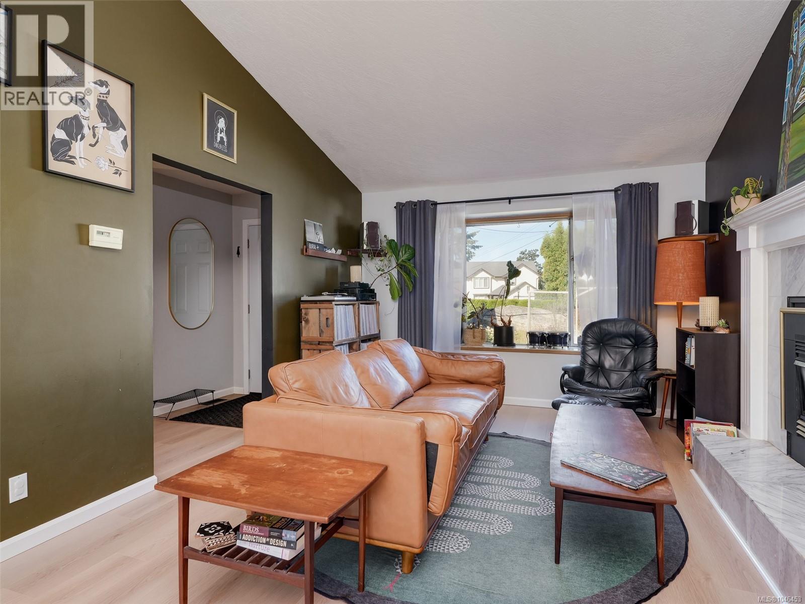 560 Atkins Ave - 7
