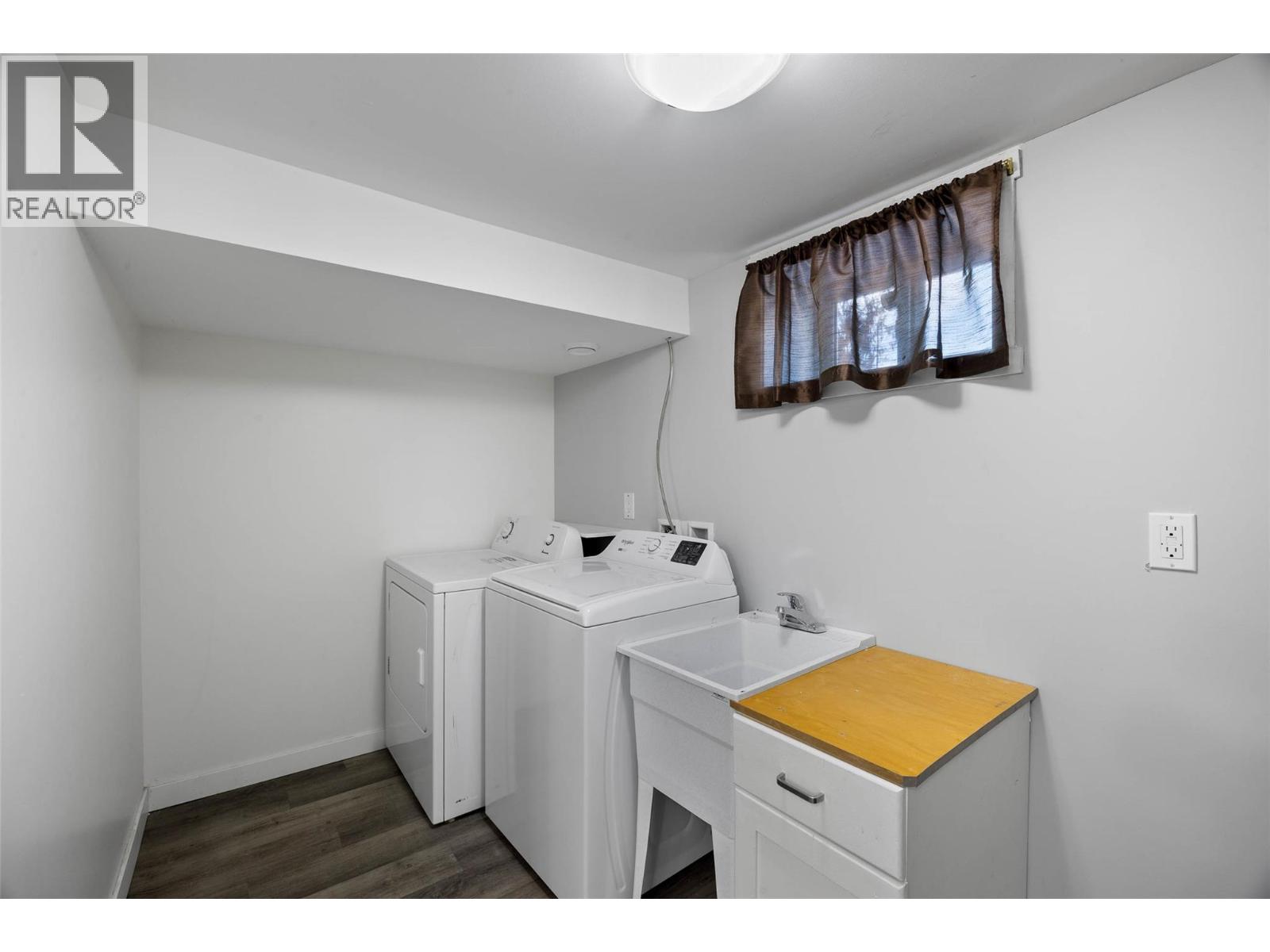 875 SURREY Avenue - 18