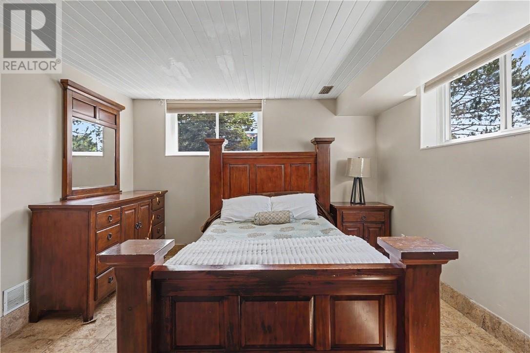 3026 Elm Street - Image 34