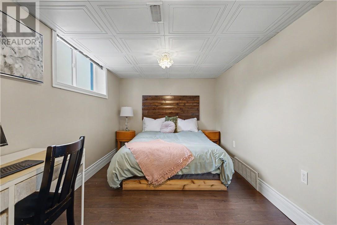 3026 Elm Street - Image 39
