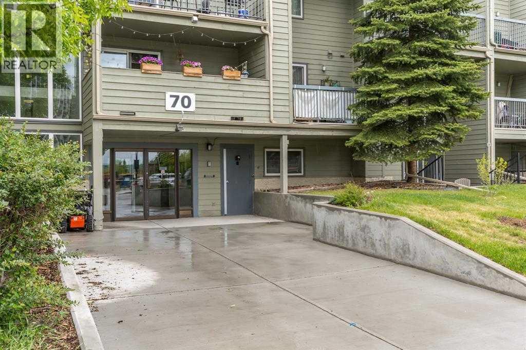 #2135 70 Glamis Drive SW - 1
