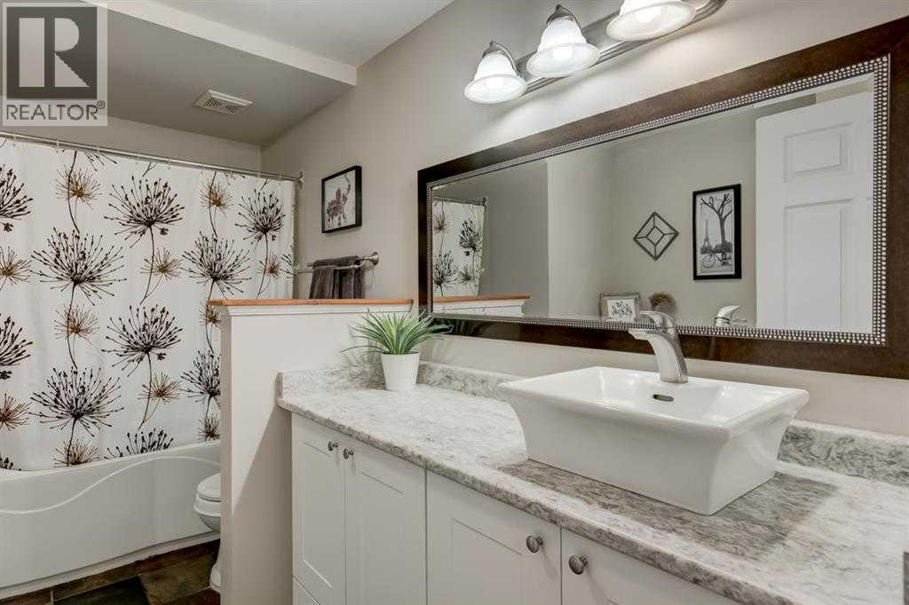 #2135 70 Glamis Drive SW - 19