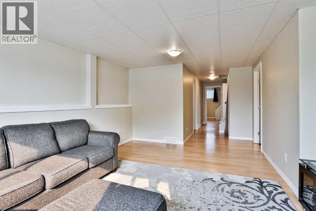 38 Dorothy Gentleman Crescent N - Image 13