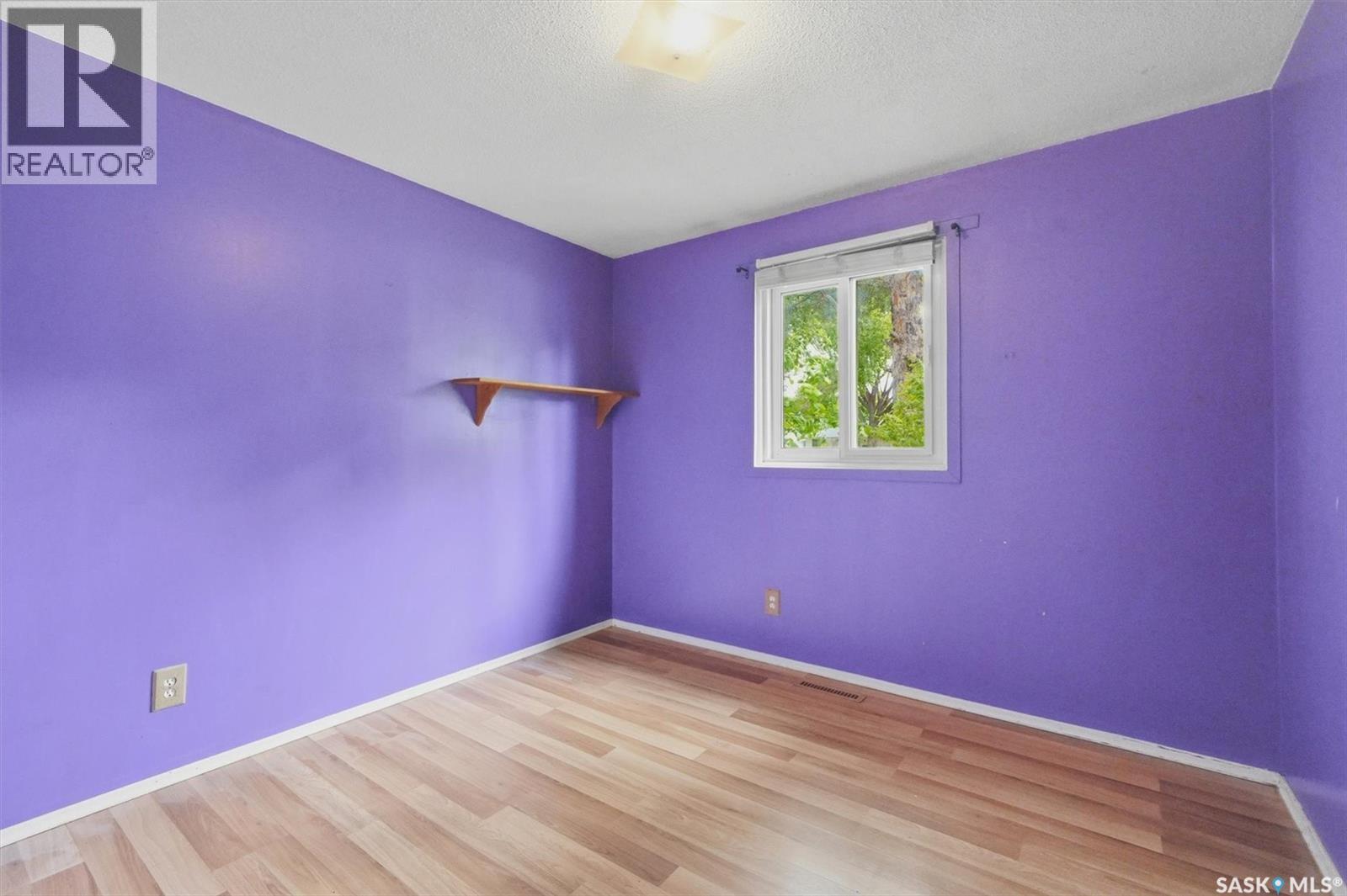 1305 W AVENUE N - 16
