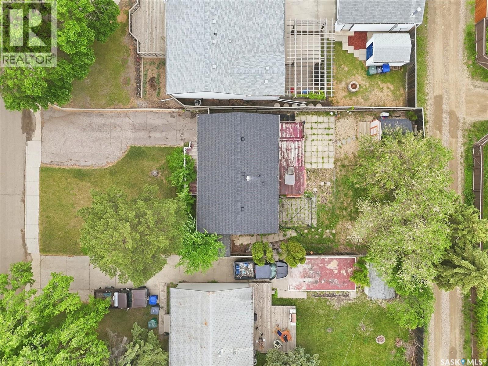 1305 W AVENUE N - Image 30