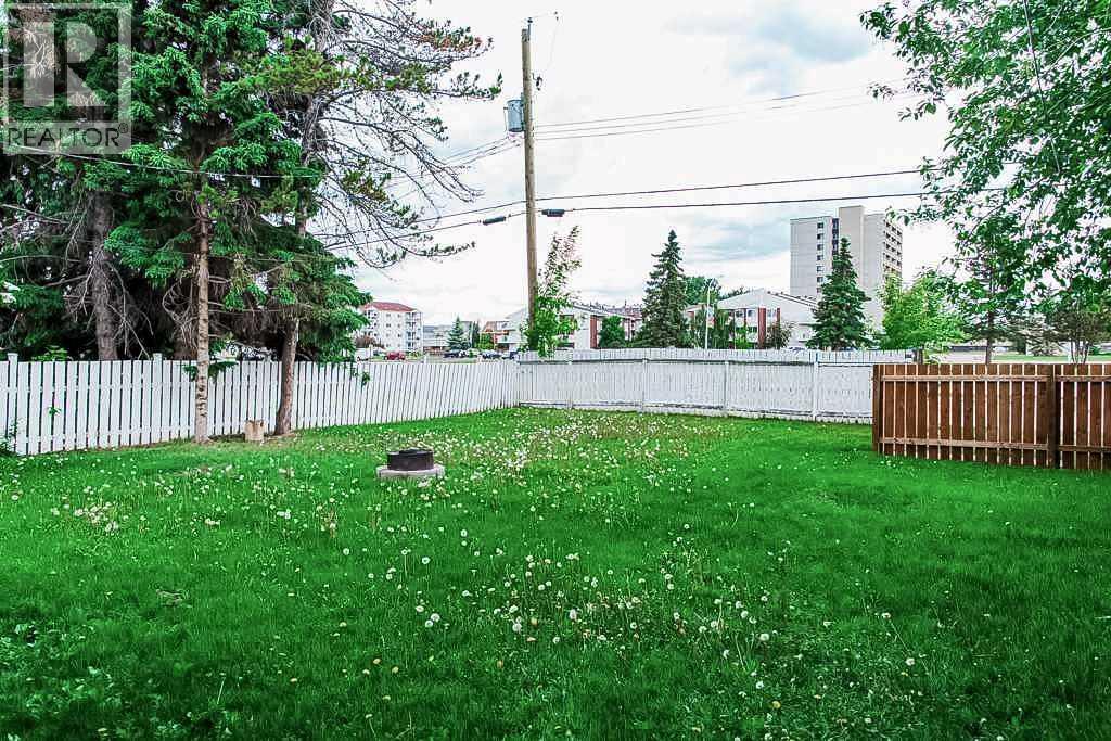 9616 91B Avenue - Photo 27