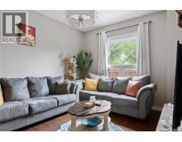 1921 Garnet Street, Regina, SK S4T2Z5 Photo 9