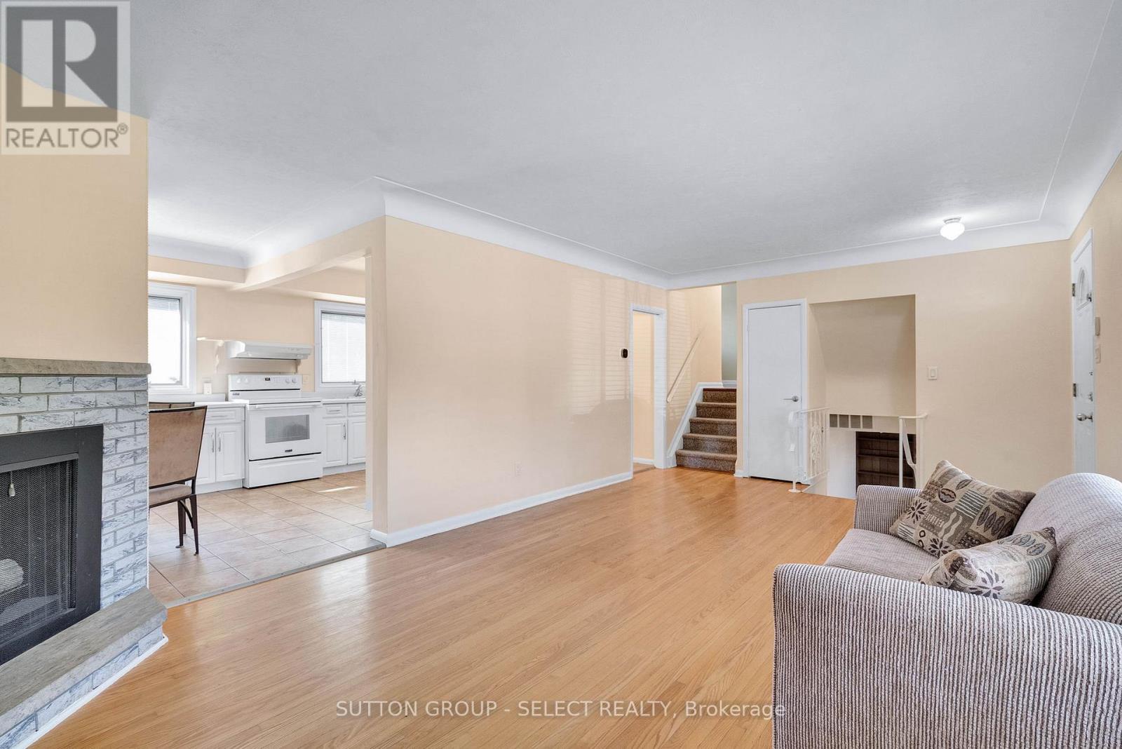 1581 BORDEN STREET - Image 11