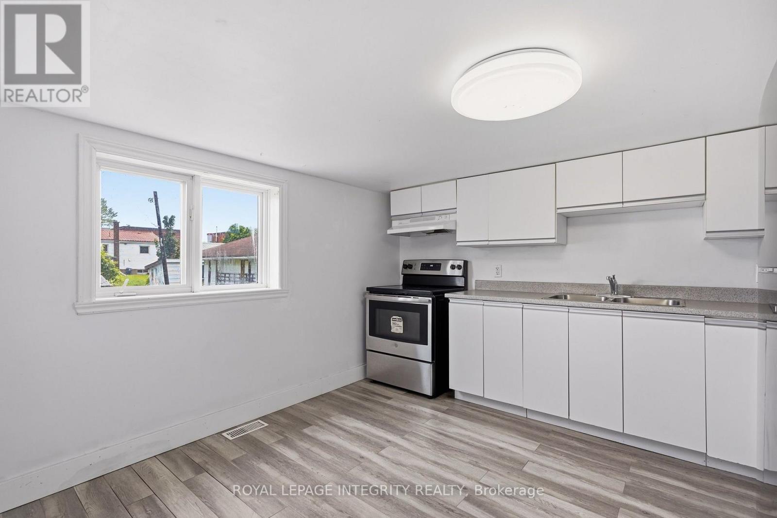 263 BERTHA STREET - Image 11