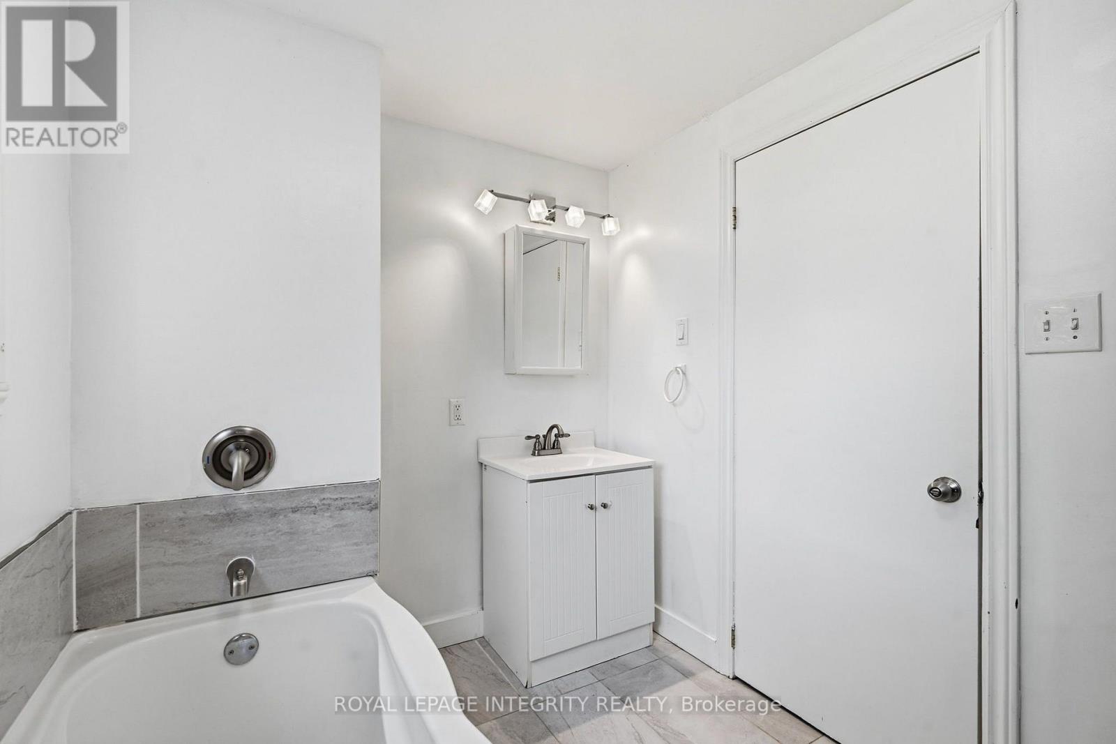 263 BERTHA STREET - Image 15