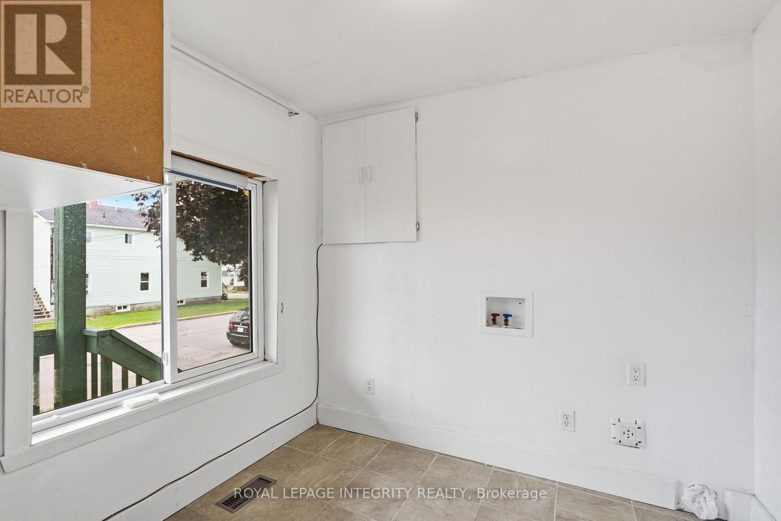 263 BERTHA STREET - Image 19