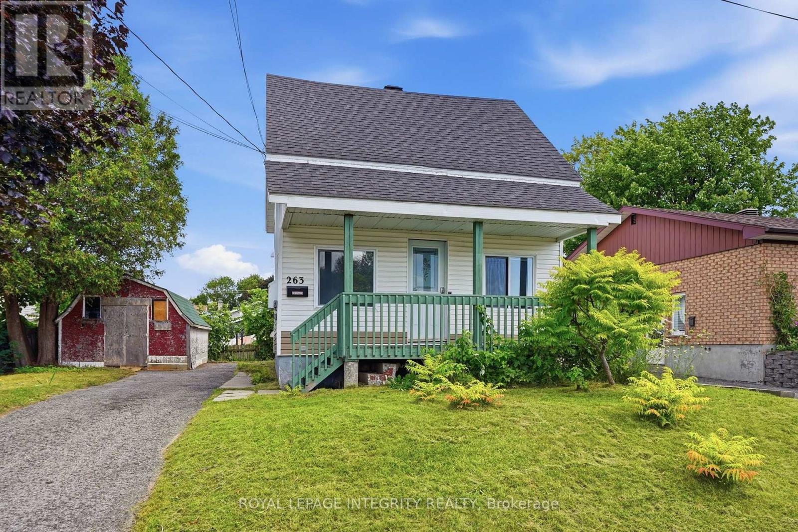 263 BERTHA STREET - 2