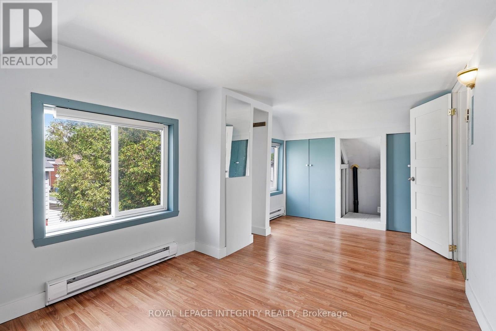 263 BERTHA STREET - 26