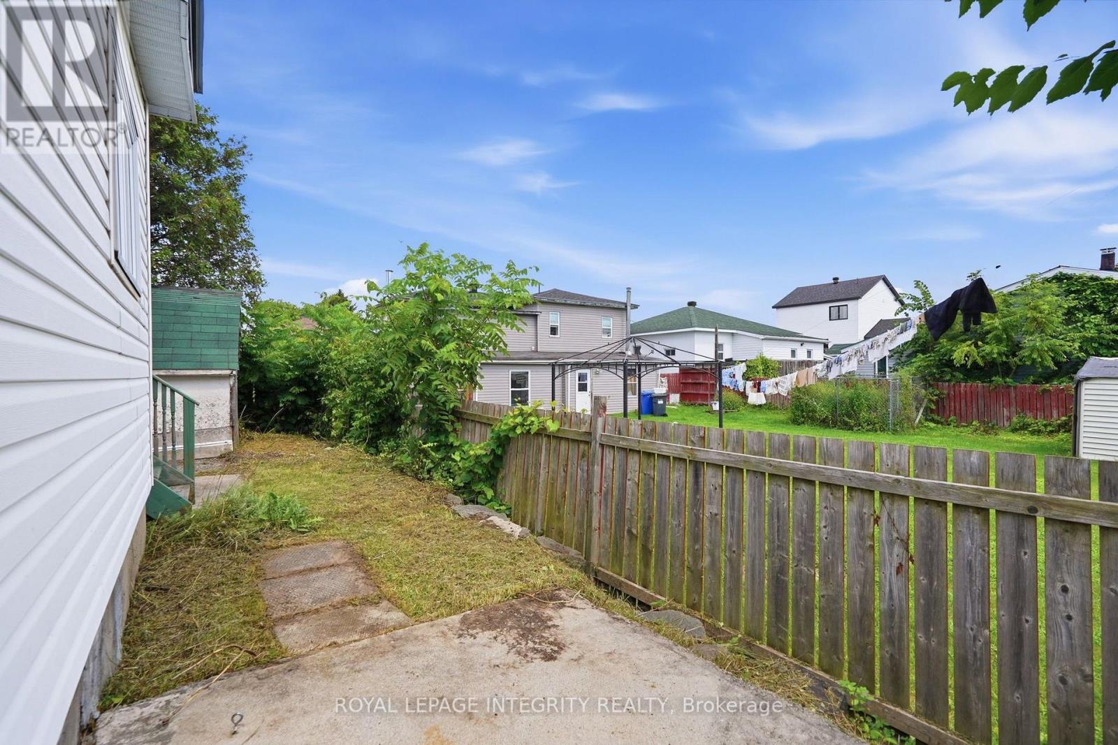 263 BERTHA STREET - Image 30