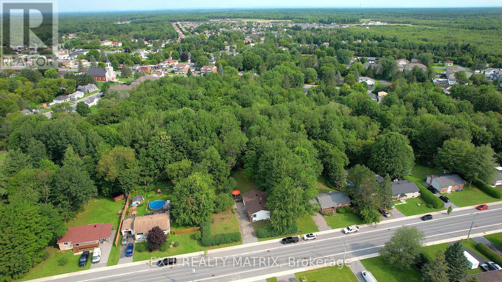 2174 DES PINS STREET - Image 45
