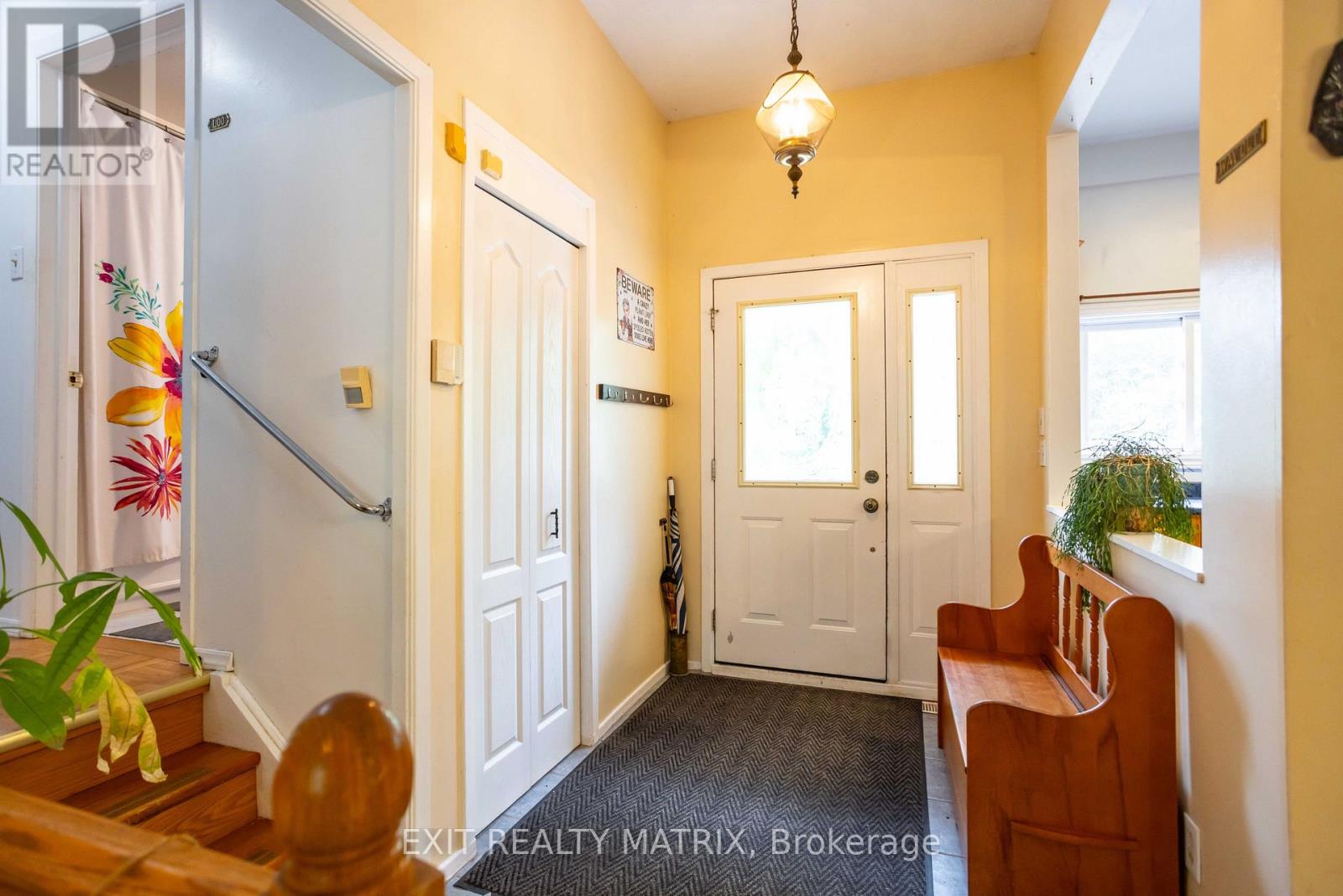 2174 DES PINS STREET - Image 6