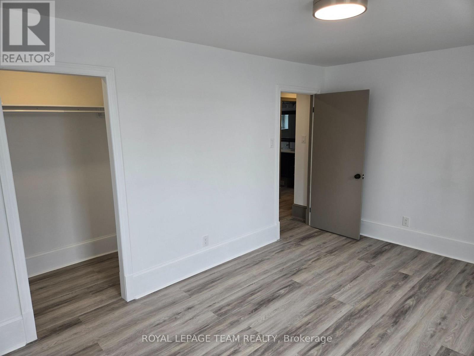 106 RENFREW STREET S - Image 17