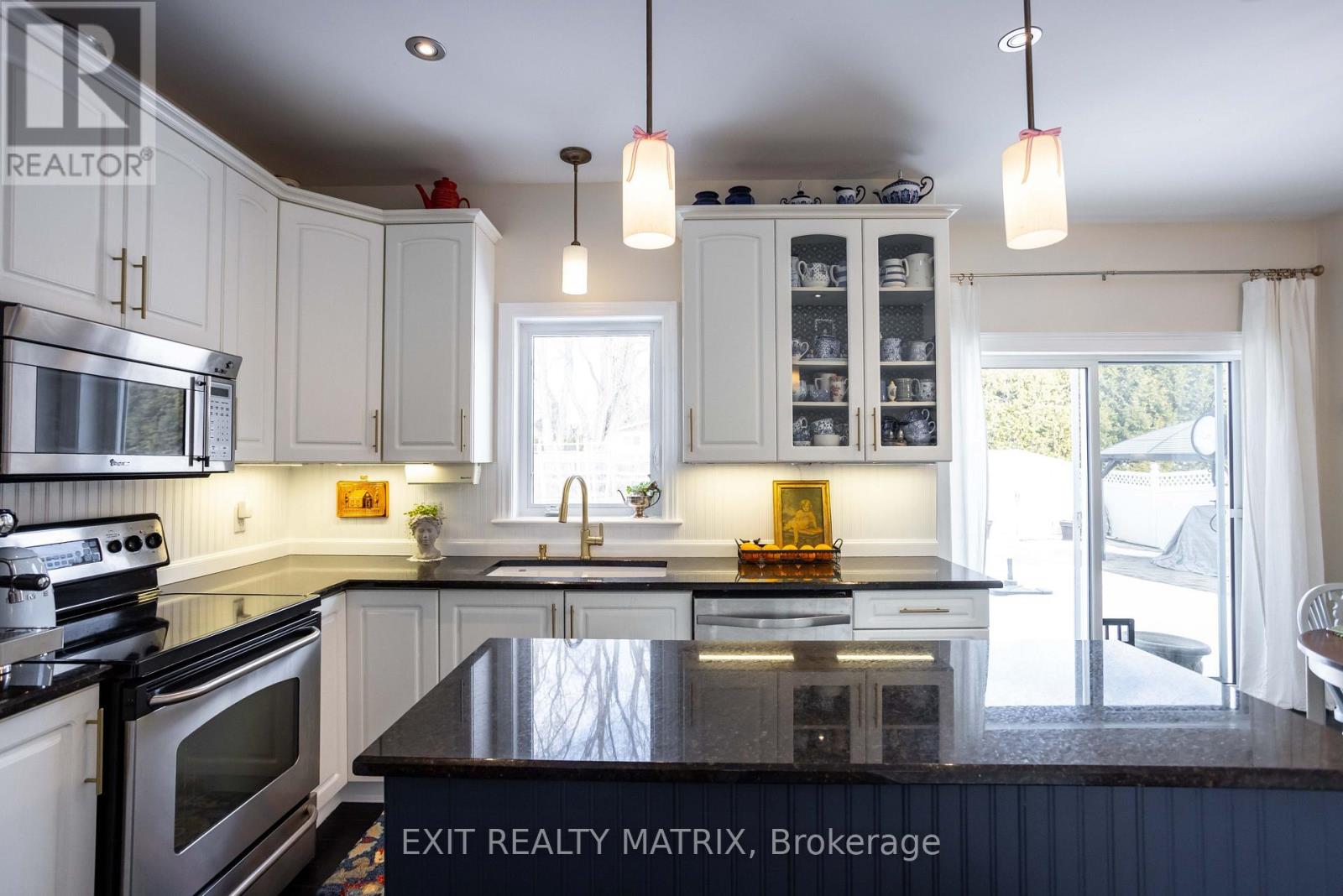 5 Bed, 4 Bath House for Sale in Russell – 48 DE LA RIVE DRIVE, Russell – MLS# X13673500 - Image 10