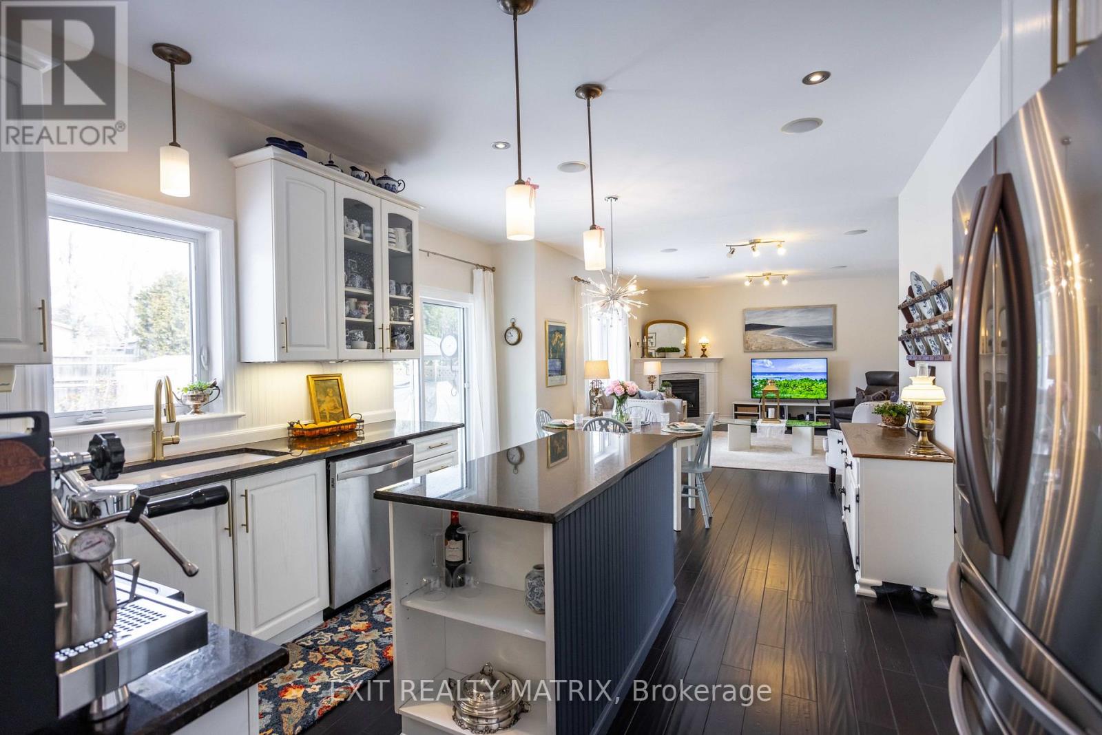 5 Bed, 4 Bath House for Sale in Russell – 48 DE LA RIVE DRIVE, Russell – MLS# X13673500 - Image 11