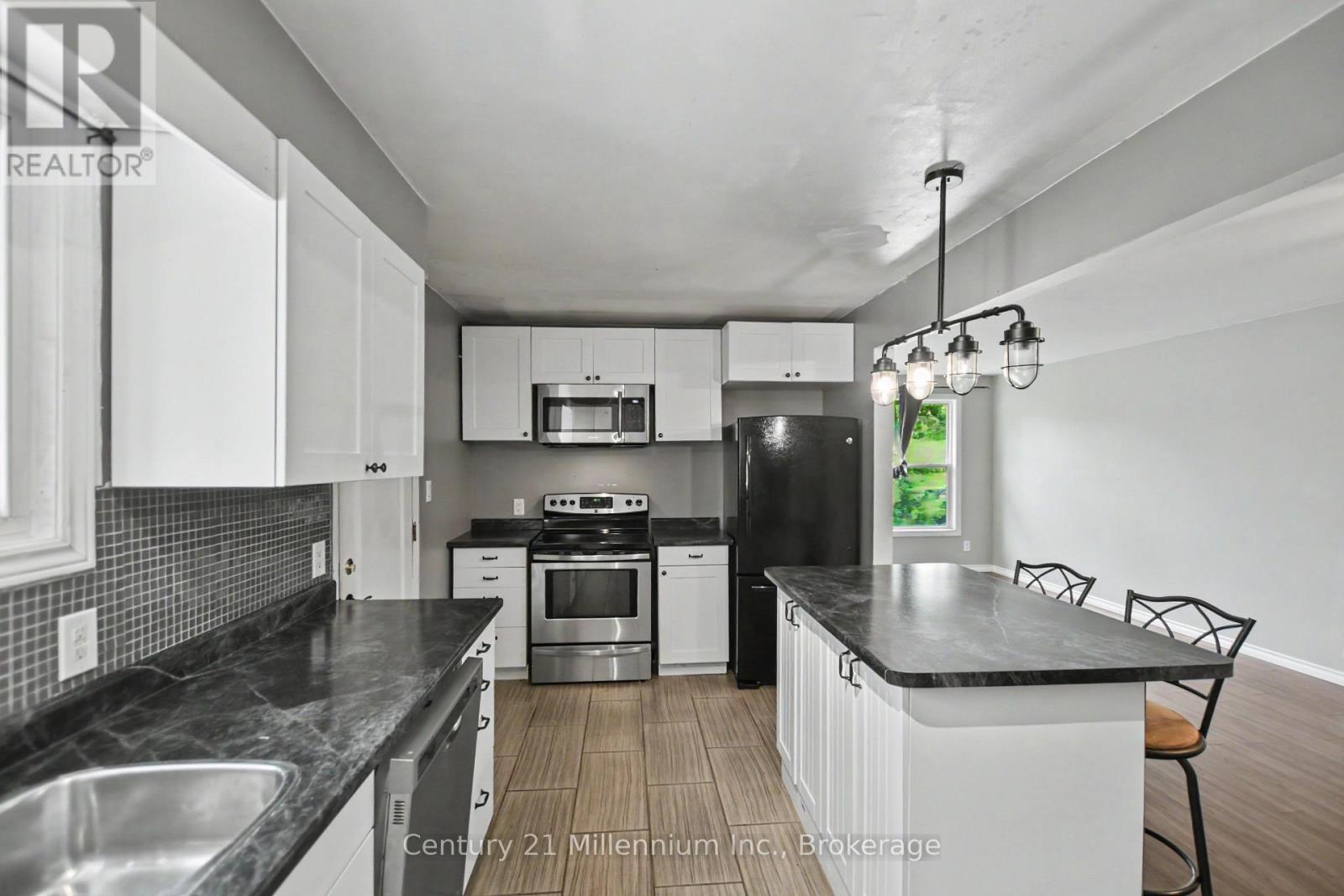 408 WALNUT STREET - Image 10
