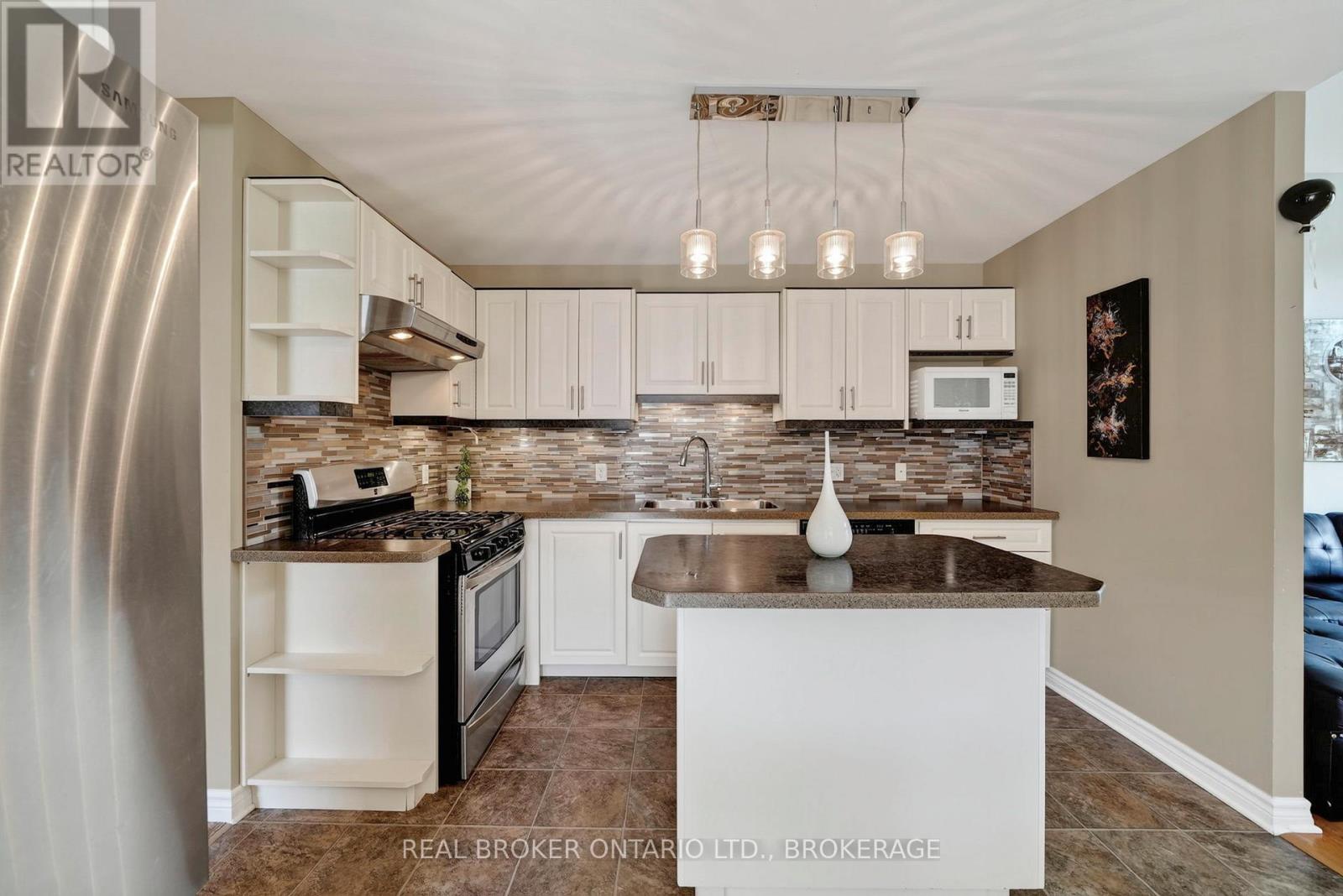 3320 NORTHDALE DRIVE - 7
