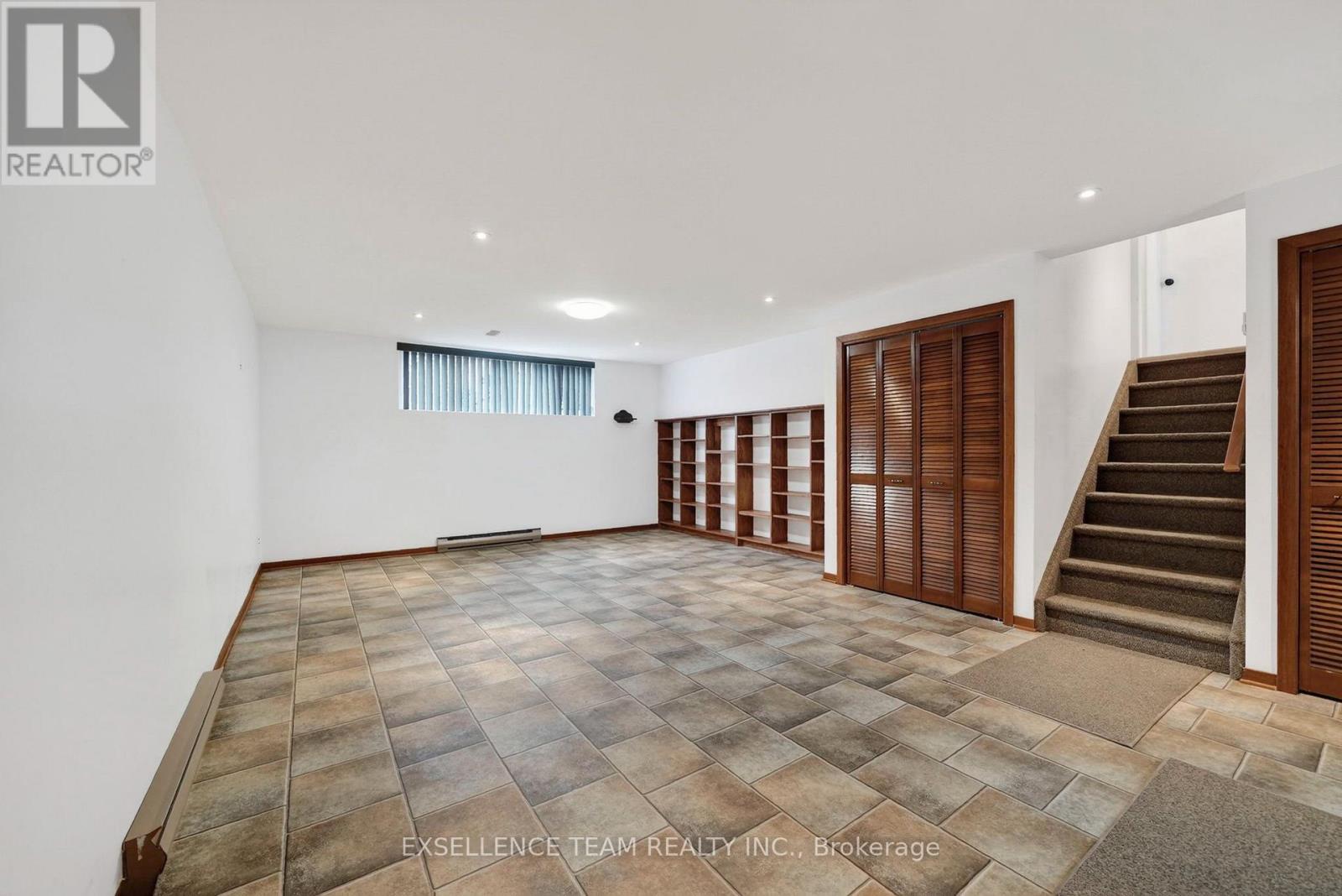 1518 BLAKELY DRIVE - 27