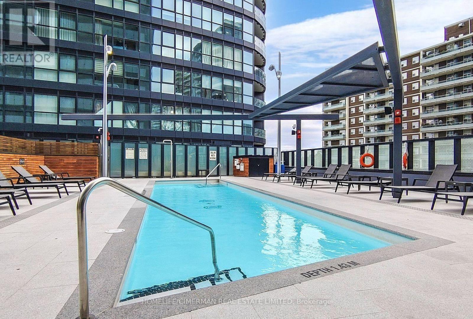 #1602 575 BLOOR STREET E - 18